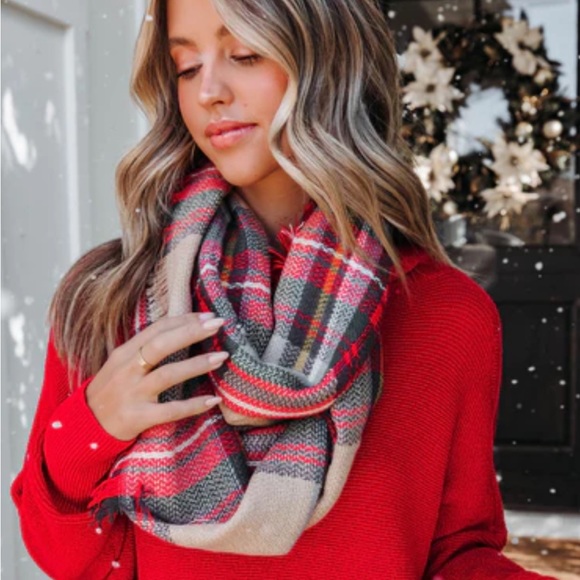 NWOT VICI Infinity Plaid Scarf - Picture 1 of 1